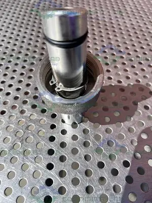 USED METTLER TOLEDO STAINLESS STEEL REACTOR SENSOR HOUSING