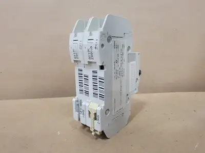 Used MERLIN GERIN MULTI 9 C60 D5A 2P Switchgears British Columbia CA | Lenmark #238964