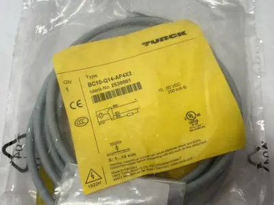 NEW TURCK RECTANGULAR CAPACITIVE SENSOR NO CONTACT PNP OUTPUT 2530001
