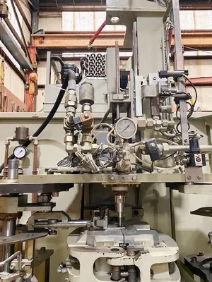 SIDEL SB01 Machine de moulage par soufflage (bouteille/conteneur) | Perry Equipment (12)