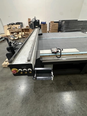 Used 2019 AXYZ INFINITE 8010 Routers California US | Revelation Machinery #1404123