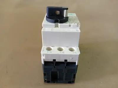 NEW SCHNEIDER ELECTRIC GV2P06