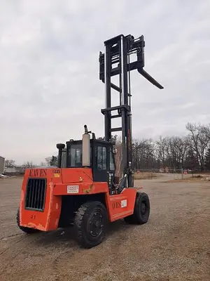 USED EAVES E225 – 22500 LB. FORKLIFT
