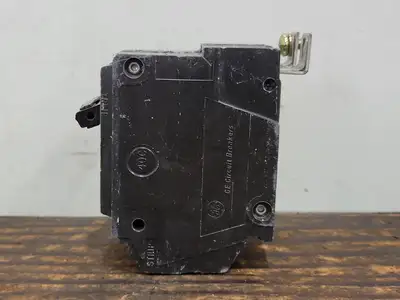 Used GENERAL ELECTRIC THQB2130 Switchgears British Columbia CA | Lenmark #242263