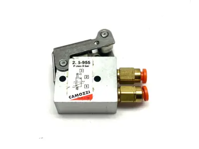 Used Camozzi Mechanically Operated Mini Valve 3/2-Way Lever/Roller Action Pump & Valve Parts Michigan US | Maverick Industrial Sales #1397615