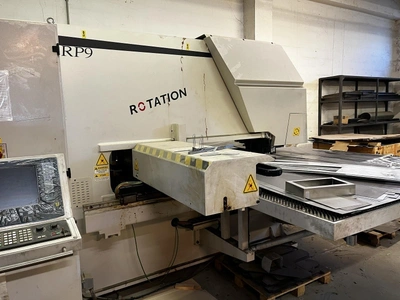 DURMA CNC Punch Press, very good working condition, visible under power