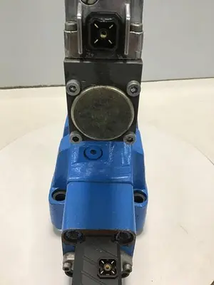 USED BOSCH 0 811 404 608