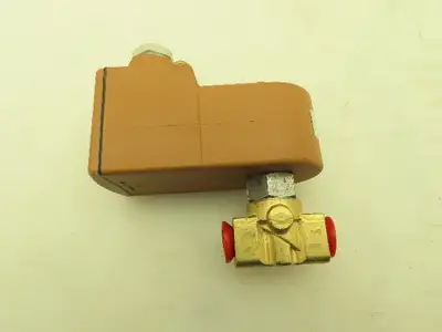 Honeywell Skinner U131K04900885 Solenoid Valve 2-Way NC 28VDC 150 PSI 1/4" NPT