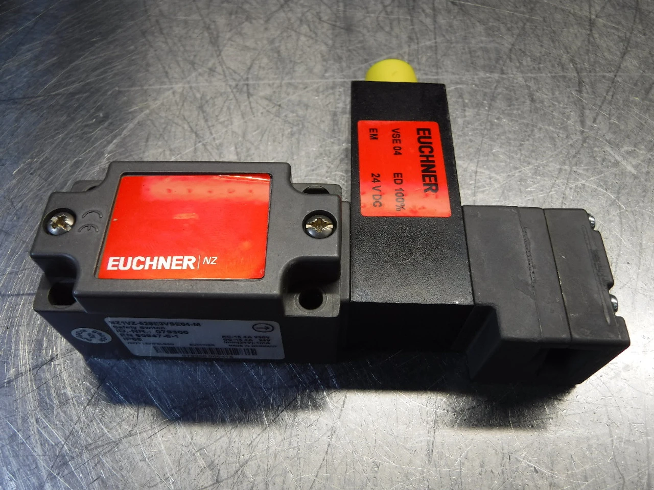 Euchner Safety Sensor VSE 04 (LOC1269B)