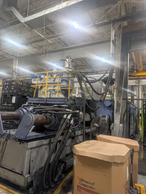 1998 HPM MLH2200 Injection Molding Machines | ListingHippo (4)
