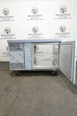 RANDELL 47” SELF-CONTAINED REFRIGERATED PASS THRU WORKTOP MODEL 51347PT-35