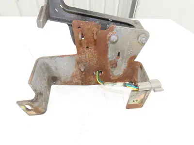Yale Forklift Throttle Accelerator Pedal Bracket & Potentiometer Off ERC100HGN