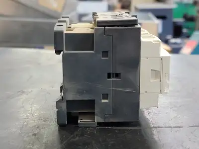 USED TELEMECANIQUE LC2D09