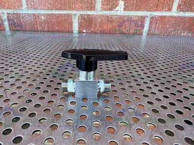 USED LOT OF 2 - SWAGELOK SS-43M4 STAINLESS STEEL BALL VALVE 3000 PSI