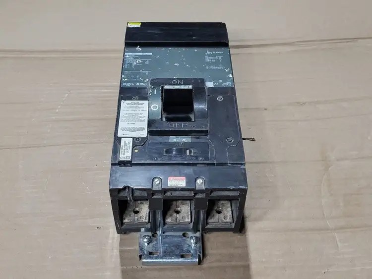 Used SQUARE D LH36300 Switchgears British Columbia CA | Lenmark #409219