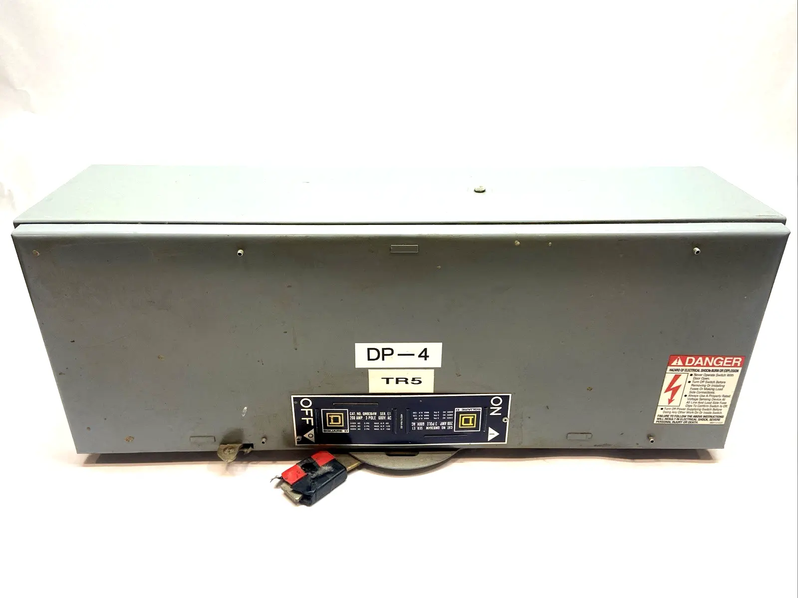 USED SQUARE D BY SCHNEIDER ELECTRIC SER. E1 FUSIBLE PANELBOARD SWITCH UNIT 3-POLE 200A 600VAC