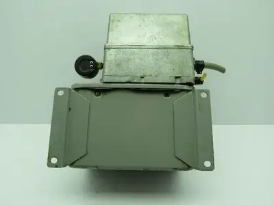 Showa LCB1 5433 Lubricator Pump 100V 1Ph
