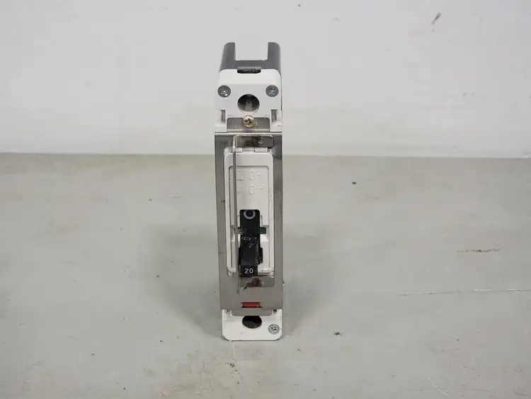 Used EATON FD1020 Switchgears British Columbia CA | Lenmark #244535