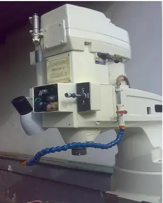 Used 1977 BRIDGEPORT SERIES II INTERACT 2 Vertical Mills CZ | Amaron s.r.o. #1061006