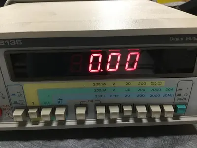 USED GW INSTEK GDM-8135