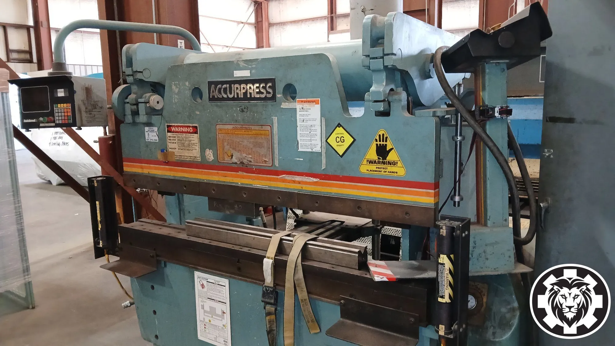60 Ton x 6′, Accurpress, 7606, Hydraulic Press Brake, 1995 – CNC Backgauge, Tooling and Cabinet Included