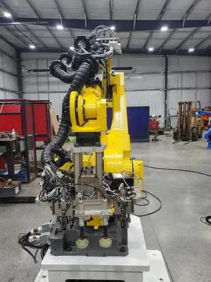 USED FANUC M-710IC/70