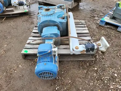 USED SEW-EURODRIVE KA127R87AM215-KS