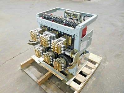 Used GE AKR-7F-100 Circuit Breakers Ohio US | Equipment Recovery Corp. #1329728