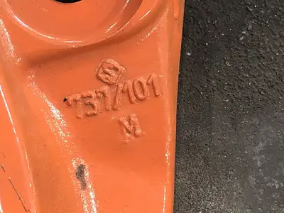 Lead Edge Arm Repair 737/101M