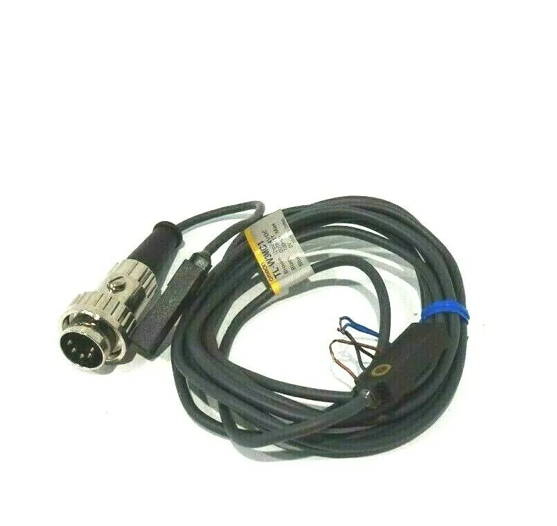 NEW OMRON TL-W3MC1 PROXIMITY SENSOR TLW3MC1