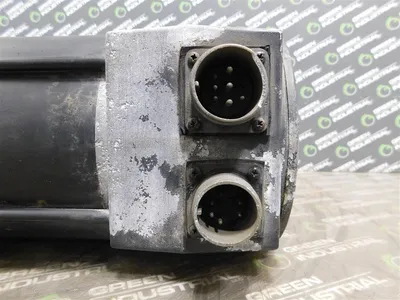 Allen Bradley 1326AB-B3E-11 AC Servo Motor 3.8 kW 3000RPM Damaged Connector Used