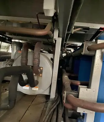 200 Ton Air Cooled Chiller with a 300kW Generator 200 Ton Chiller Rental