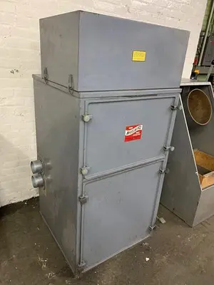 4479-550 I SHOR (Torit Type) Whirlwind Model #4, 3HP Cabinet Dust Collector With Silencer