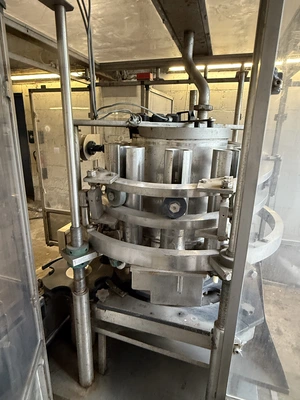 1.6L/3L Mather & Platt 12 Head Rotary Filler