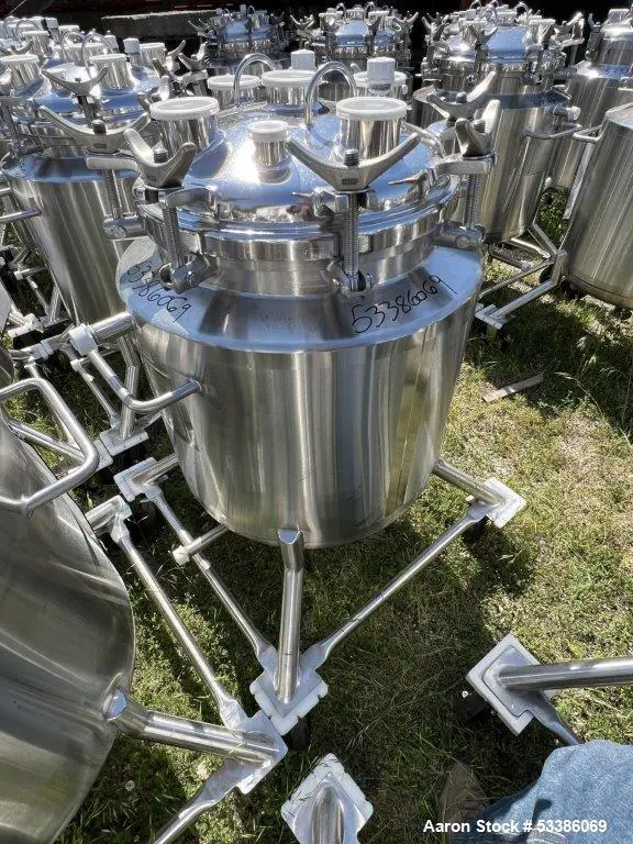 Used 27.2 Gallon Vertical 316L Stainless Steel Jacketed Freeze/Thaw Vessel