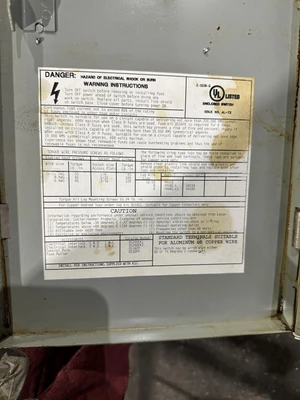 EATON 30AMP FUSIBLE DISCONNECT