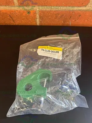 NEW CHEMGLASS TH-3123-241LPR CLAMPING COMPONENTS / CLAMP