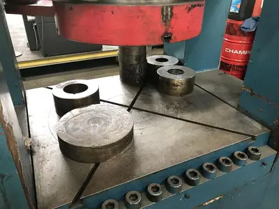USED HYMAG HDP 1000 TON