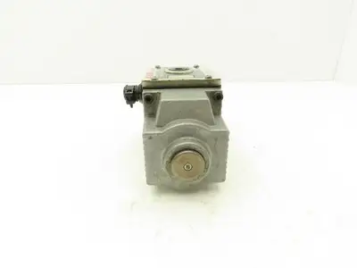Nachi SS-G03-C7Y-R-C2-J9322A Hydraulic Directional Control Solenoid Valve 200VAC