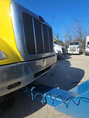 USED 2016 PETERBILT 337