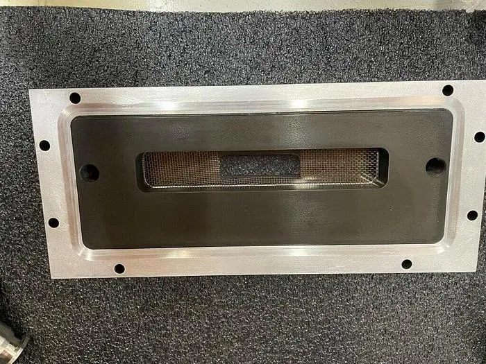 LAM Slot Valve Cover