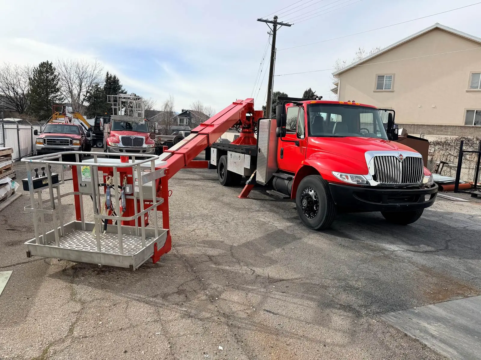 Used 2007 INTERNATIONAL DURASTAR 4300 Bucket (boom) trucks Utah US | Global Remarketing #1285993