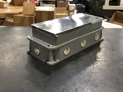 NEW HUBBELL 6275