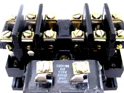 NEW GENERAL ELECTRIC CR2810A 15DH RELAY CR2810A15DH