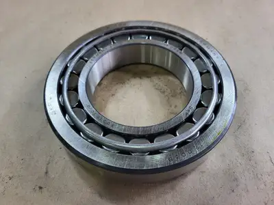NEW SKF 30218J2