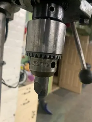 5924-410 Clausing Model 1670 15″ Variable Speed Floor Model Drill Press