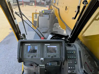 Used 2013 GROVE GMK4115L Rough Terrain Cranes Texas US | Uriquip #1420942
