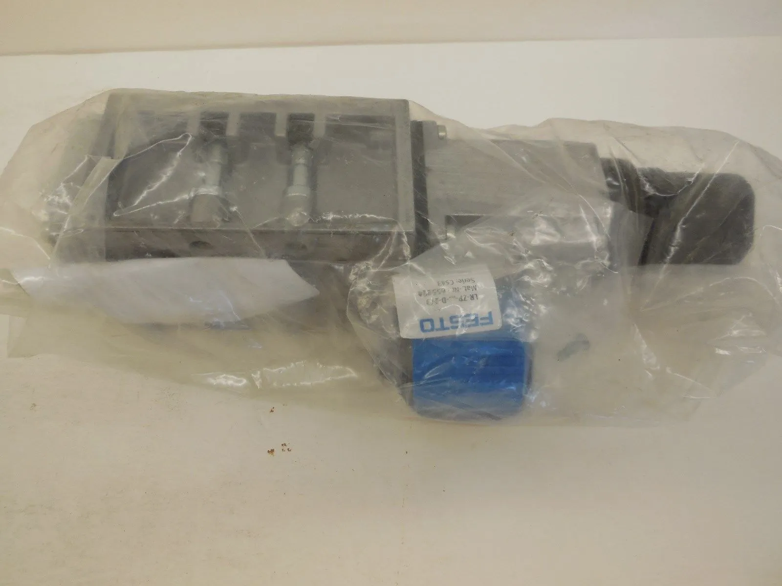NEW FESTO LR-ZP-P-D-2 PRESSURE REGULATOR 35967 LRZPPD2