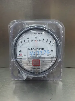 Dwyer Magnehelic W17AF SW Pressure Gauge. 6B-11