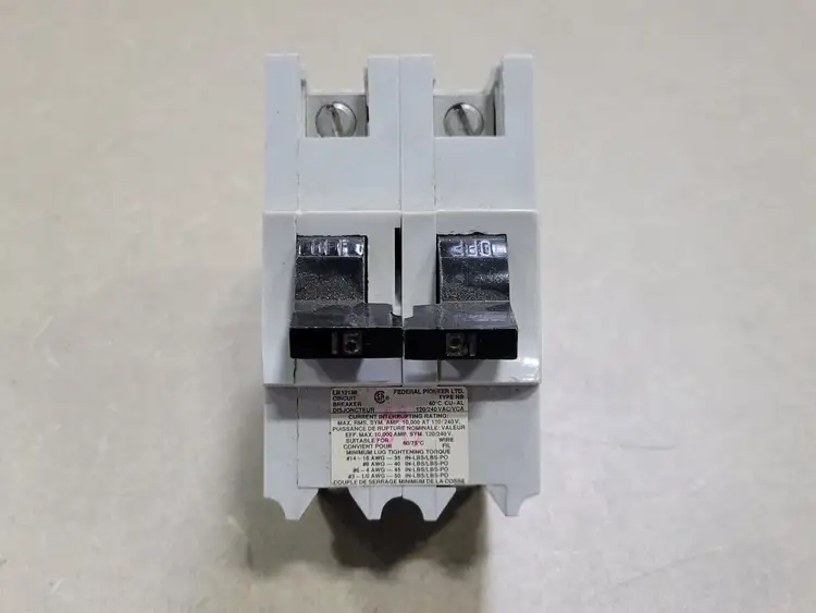 Used FEDERAL PIONEER NB215 Switchgears British Columbia CA | Lenmark #238549